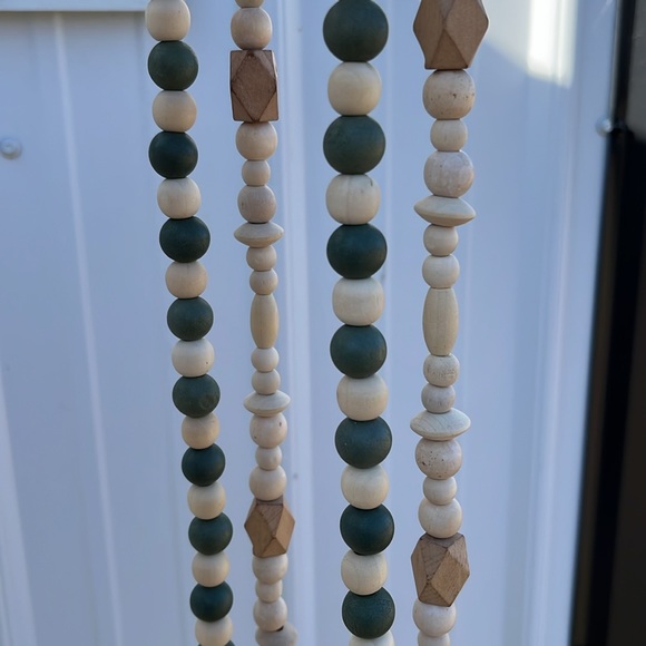 NWT! 2 pc of Beaded Garled (72” ea) - Picture 3 of 3